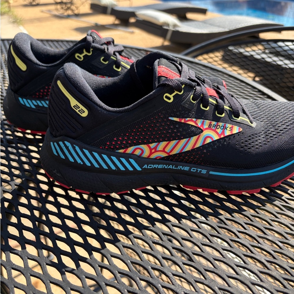 Brooks Adrenaline GTS 22 Running Shoes Black Multi Women’s size 10 - Picture 2 of 11